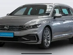 Grau Gebraucht 2021 VW Passat GTE Kombi | 23.900 € (Fairer Preis)
