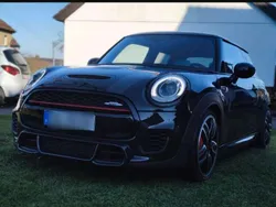 Grün Gebraucht 2017 Mini John Cooper Works Kleinwagen | 24.800 €