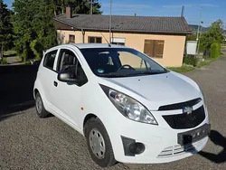 Weiß Gebraucht 2010 Chevrolet Spark Kleinwagen | 1.990 € (Fairer Preis)