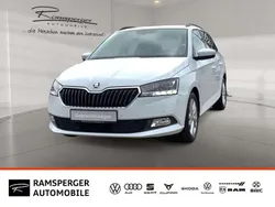 Weiß (moonweiss metallic) Gebraucht 2022 Skoda Fabia Clever Kombi | 17.490 € (Fairer Preis)