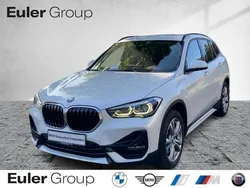 Weiss Gebraucht 2020 BMW X1 Sport Line SUV | 24.988 € (Guter Preis)