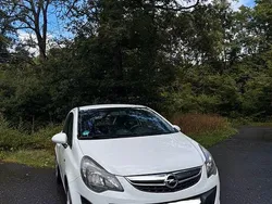 Weiß Gebraucht 2014 Opel Corsa Kleinwagen | 3.200 € (Guter Preis)