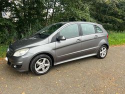 Grau Gebraucht 2009 Mercedes B170 Van / Kleinbus | 4.900 € (Etwas zu teuer)