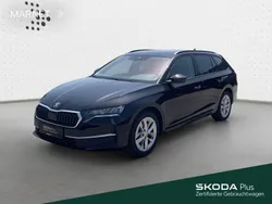 Blackmagic perleffekt Gebraucht 2024 Skoda Octavia Selection Kombi | 30.190 € (Fairer Preis)