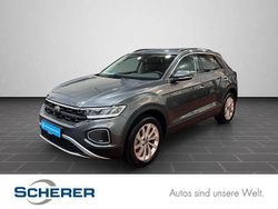 Indiumgrau metallic (metallic) Gebraucht 2025 VW T-Roc SUV | 27.900 € (Superpreis)
