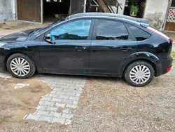 Schwarz Gebraucht 2009 Ford Focus Limousine | 2.500 € (Guter Preis)