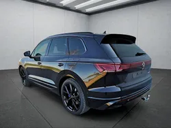 Grau Neu 2025 VW Touareg R SUV | 83.649 € (Guter Preis)