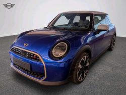 Blau Gebraucht 2024 Mini Cooper S Favoured Kleinwagen | 31.729 € (Guter Preis)