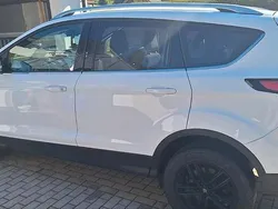 Weiß Gebraucht 2017 Ford Kuga SUV | 10.200 € (Superpreis)