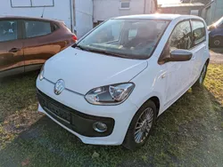 Weiß Gebraucht 2013 VW up! Kleinwagen | 6.500 € (Etwas zu teuer)