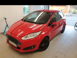 Rot Gebraucht 2014 Ford Fiesta Titanium Kleinwagen | 5.750 € (Etwas zu teuer)