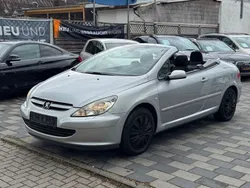 Grau Gebraucht 2004 Peugeot 307 CC Cabrio | 1.999 € (Fairer Preis)