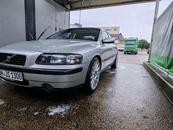 Silber Gebraucht 2000 Volvo S60 Limousine | 2.300 € (Fairer Preis)