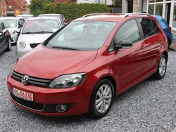 Rot Gebraucht 2011 VW Golf Plus Cross Style Van / Kleinbus | 8.370 € (Etwas zu teuer)