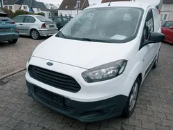 Weiß Gebraucht 2015 Ford Transit Basis Van / Kleinbus | 6.600 € (Fairer Preis)