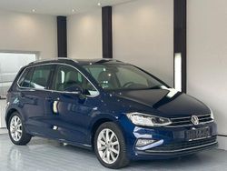 Blau Gebraucht 2019 VW Golf Sportsvan Highline Van / Kleinbus | 16.990 € (Fairer Preis)