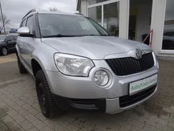 Silber metallic Gebraucht 2010 Skoda Yeti Active SUV | 11.900 € (Teuer)