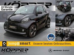 Schwarz Gebraucht 2023 Smart ForTwo Coupé Exclusive Kleinwagen | 16.888 € (Fairer Preis)