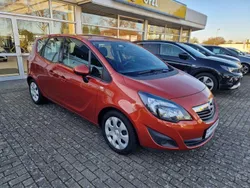 Rot Gebraucht 2014 Opel Meriva Selection Van / Kleinbus | 7.990 € (Etwas zu teuer)