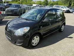 Schwarz Gebraucht 2010 Renault Twingo Authentique Kleinwagen | 3.495 € (Teuer)