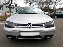Silber Gebraucht 1998 VW Golf IV Highline Limousine | 1.100 €