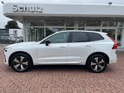 Crystal white pearl Gebraucht 2025 Volvo XC60 Plus SUV | 54.850 € (Guter Preis)