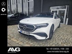 Weiß Gebraucht 2025 Mercedes E220 AMG Limousine | 66.500 €