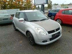 Grau Gebraucht 2006 Suzuki Swift Snow Limousine | 1.550 € (Superpreis)