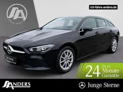 Nachtschwarz Gebraucht 2022 Mercedes CLA200 Kombi | 22.774 € (Superpreis)
