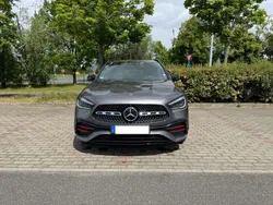 Grau Gebraucht 2021 Mercedes GLA250 AMG SUV | 35.900 €