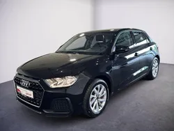 Mythosschwarz metallic Gebraucht 2024 Audi A1 Sportback Advanced Kleinwagen | 20.679 € (Superpreis)