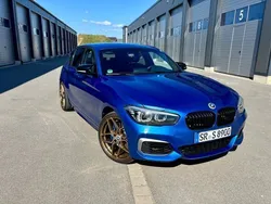 Blau Gebraucht 2017 BMW M140 Shadowline Limousine | 29.999 €