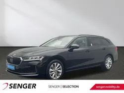 Schwarz Gebraucht 2024 Skoda Superb Selection Kombi | 34.480 € (Etwas zu teuer)