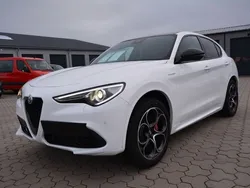 Weiß Gebraucht 2022 Alfa Romeo Stelvio Veloce SUV | 39.890 € (Teuer)