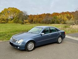 Blau Gebraucht 2004 Mercedes E200 Elegance Limousine | 6.100 € (Fairer Preis)