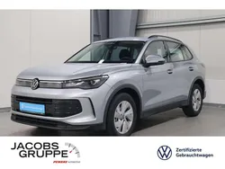 Oyster silver Gebraucht 2024 VW Tiguan Basis SUV | 36.970 € (Guter Preis)
