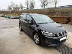 Schwarz Gebraucht 2018 VW Touran Comfortline Van / Kleinbus | 16.200 € (Fairer Preis)
