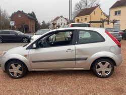 Silber Gebraucht 2007 Ford Fiesta Ambiente Kleinwagen | 599 € (Superpreis)