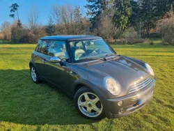 Grau Gebraucht 2006 Mini Cooper Kleinwagen | 3.200 € (Fairer Preis)