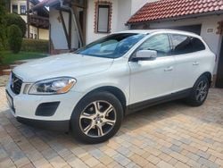 Weiß Gebraucht 2012 Volvo XC60 Summum SUV | 12.500 € (Fairer Preis)