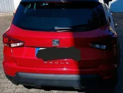 Rot Gebraucht 2018 Seat Arona SUV | 15.500 €