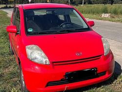 Rot Gebraucht 2004 Daihatsu Sirion Kleinwagen | 2.200 € (Fairer Preis)