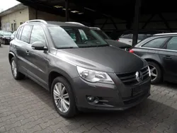 Grau Gebraucht 2010 VW Tiguan Team SUV | 7.699 € (Guter Preis)