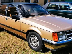 Gold Gebraucht 1981 Opel Commodore Limousine | 10.500 €