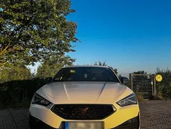 Weiß Gebraucht 2021 Cupra Leon Limousine | 24.900 € (Etwas zu teuer)