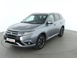 Grau Gebraucht 2016 Mitsubishi Outlander Plus SUV | 18.290 €