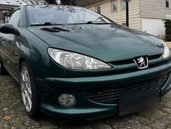 Grün Gebraucht 2003 Peugeot 206 CC Roland Garros Cabrio | 1.200 € (Guter Preis)