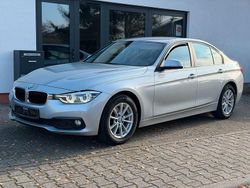 Silber Gebraucht 2015 BMW 320 Advantage Limousine | 13.399 € (Fairer Preis)