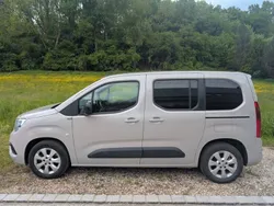 Grau Gebraucht 2021 Opel Combo Life Elegance Van / Kleinbus | 20.500 € (Guter Preis)