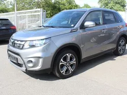 Grau Gebraucht 2015 Suzuki Vitara Club SUV | 11.800 € (Fairer Preis)